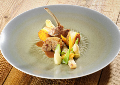Truube Gais – Das Speiserestaurant – Gitzi mt Spargel und dreierlei Polenta